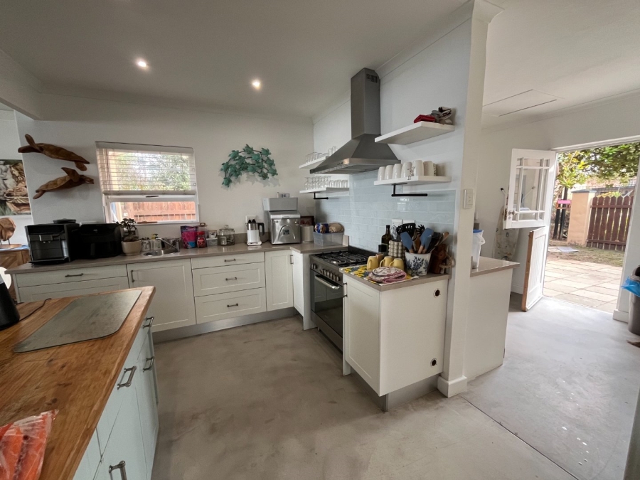 5 Bedroom Property for Sale in Hersham Western Cape